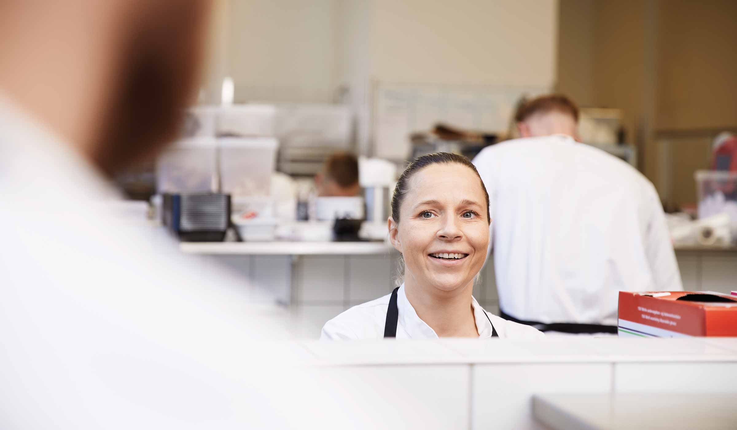 Sådan bekæmper vi madspild hver dag Compass Group Danmark